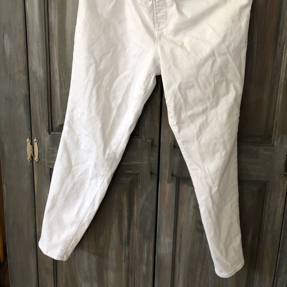 White Jeans - Picture 4 of 4